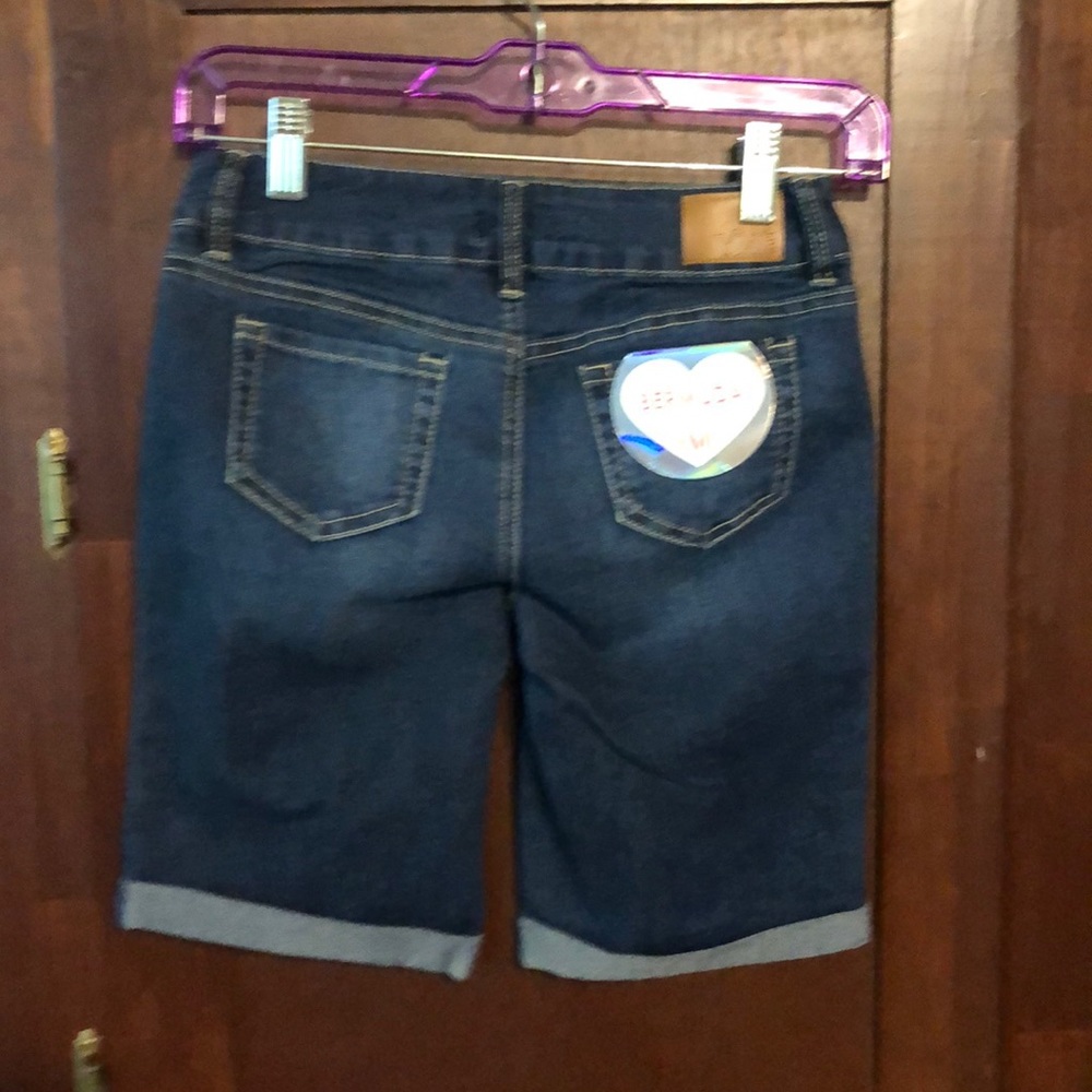 Shorts - Picture 2 of 2